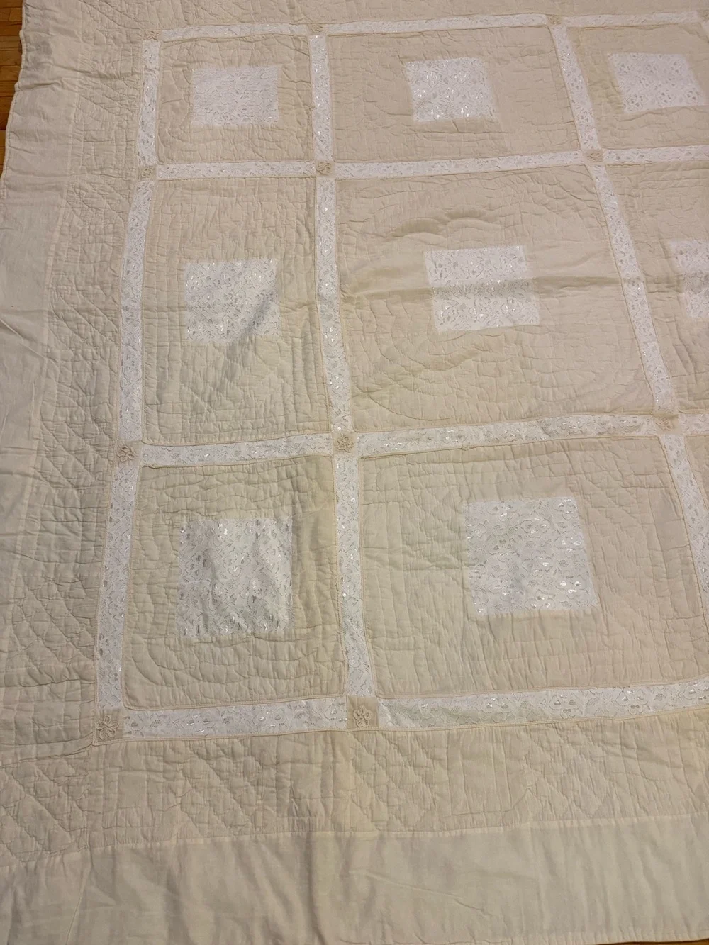 Cream & Lace Crochet Flowers 9 Patchwork Quilted Bedspread Vintage Cotton